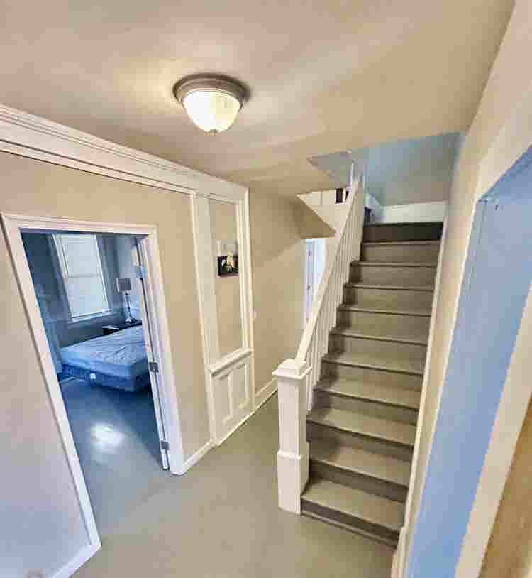 1 BR in Petersburg