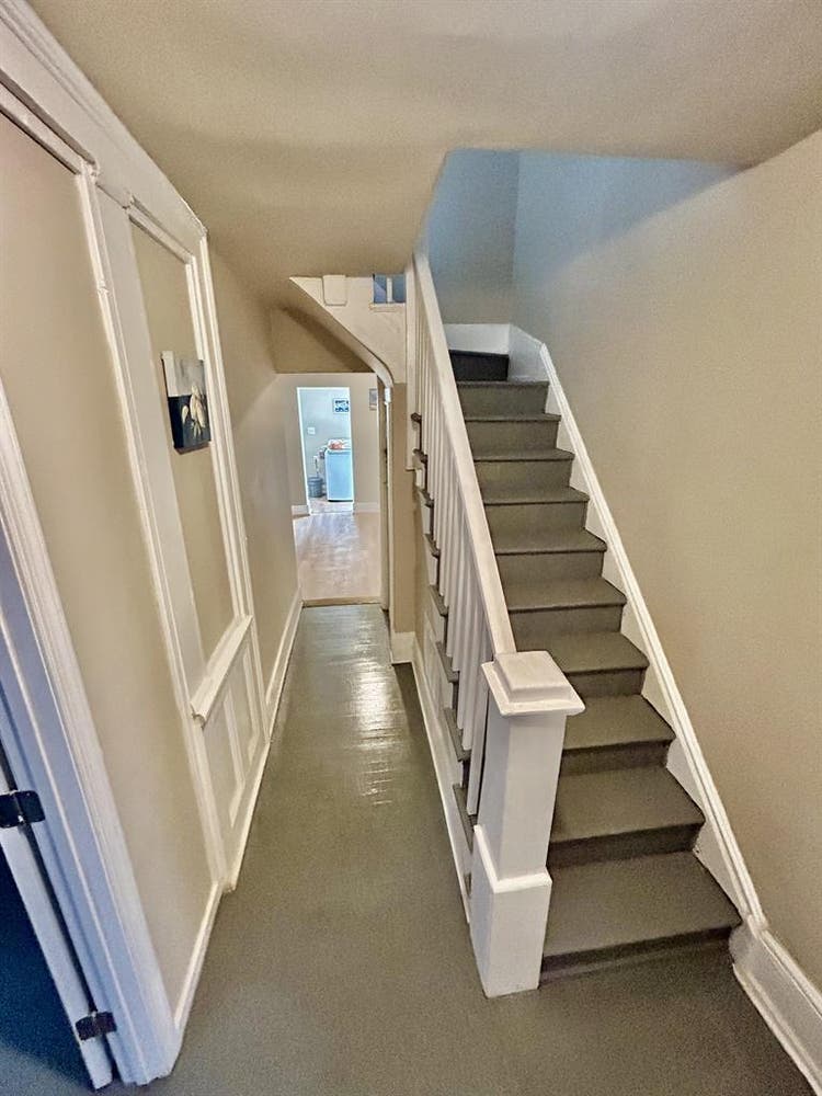 1 BR in Petersburg