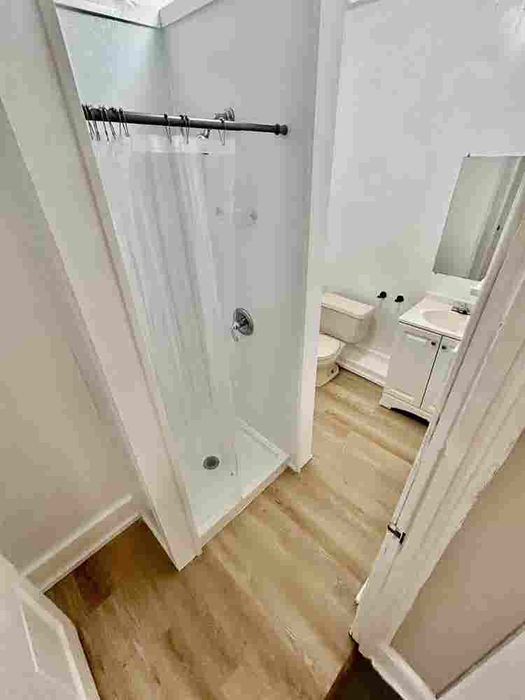 1 BR in Petersburg