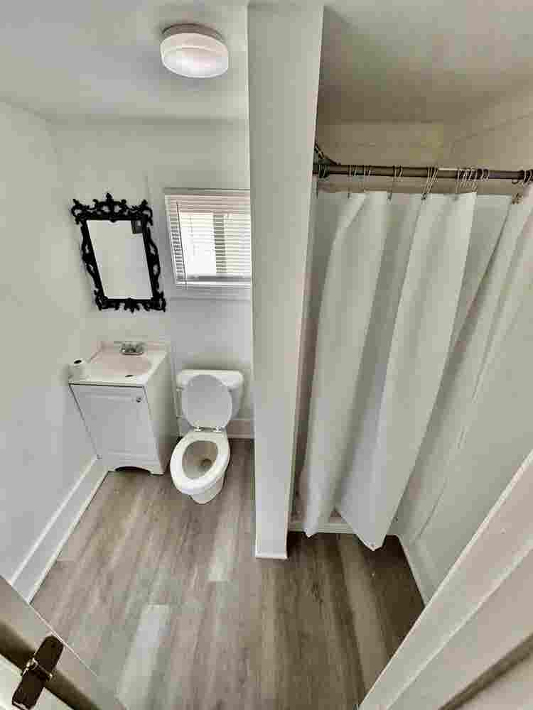 1 BR in Petersburg