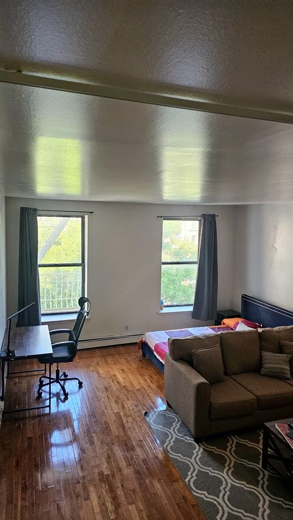 Large Room for Rent