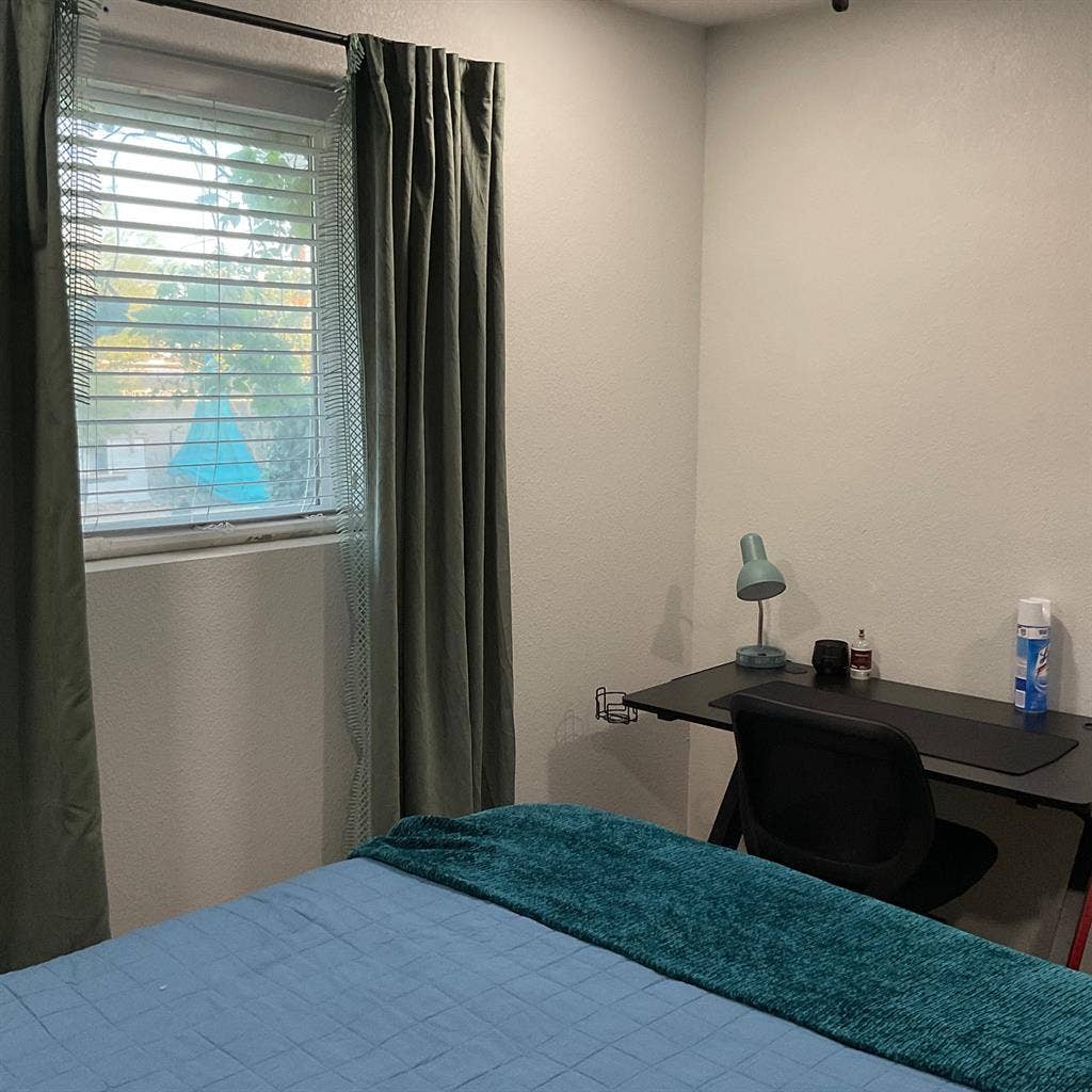 Goodyear Arizona furnished rooms