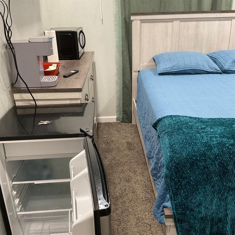 Goodyear Arizona furnished rooms