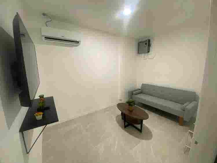 Private Entry Furnished Room