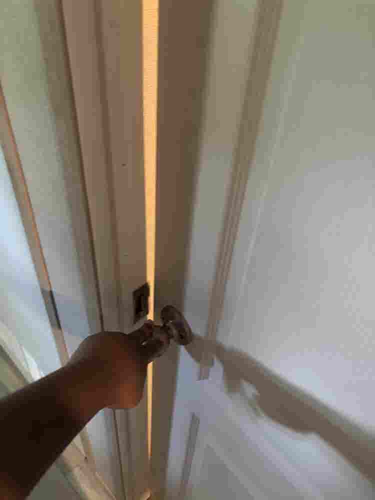 Room Available with Dajah & James