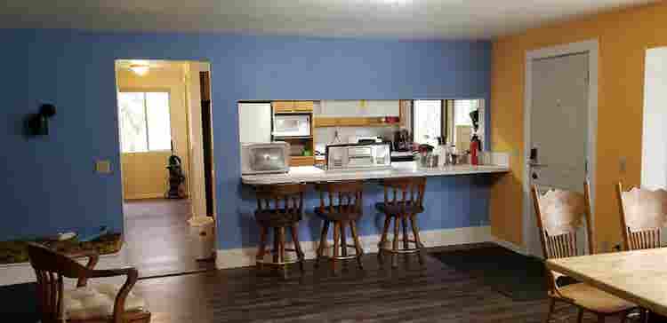 Furnished bed shared bath & kitchen