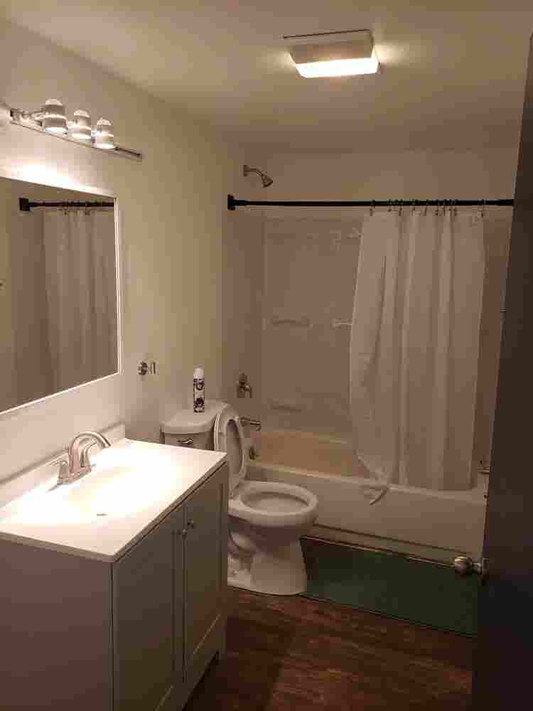 Furnished bed shared bath & kitchen