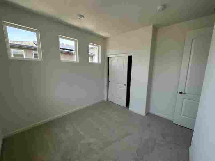 Nr S Hayward BART - Pvt Bed & Bath