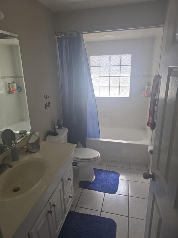 Room for rent in Deltona