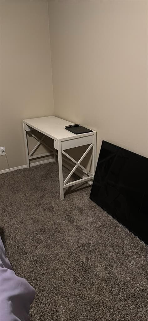 1 BEDROOM ROOM 4 RENT