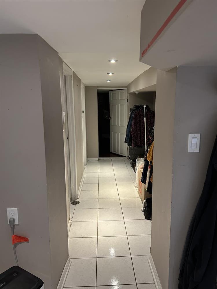 Room Available Nov
