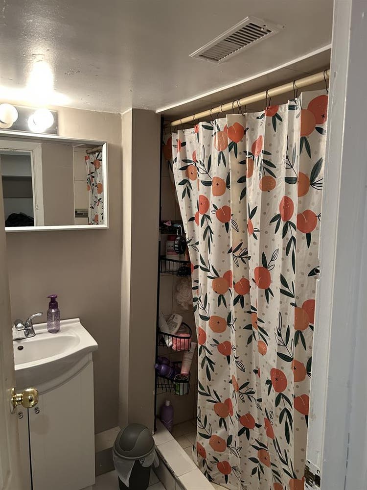 Room Available Nov