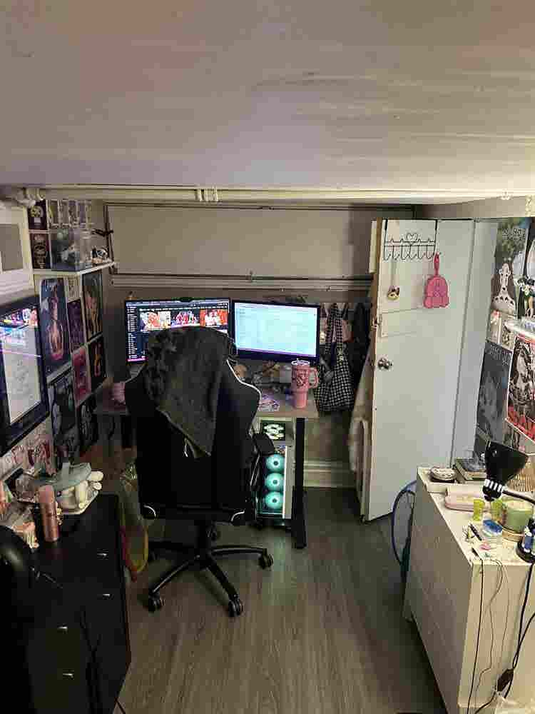 Room Available Nov