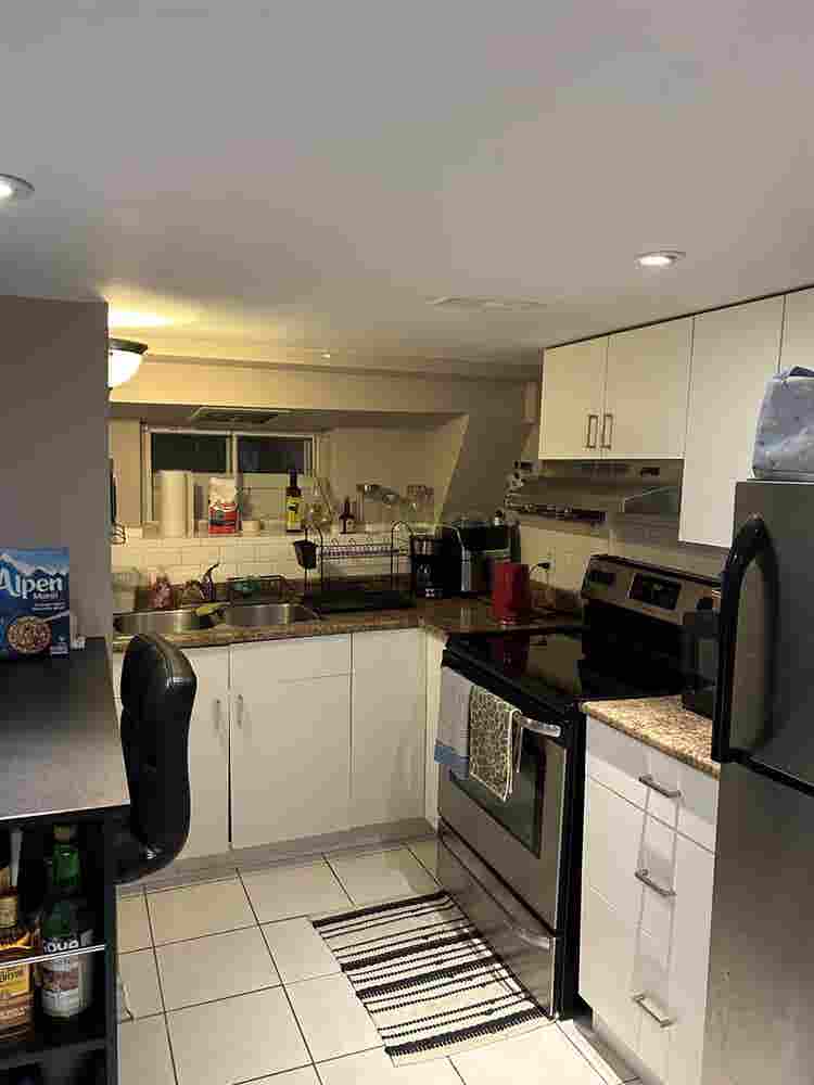 Room Available Nov