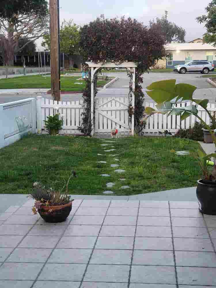 BEACH BUNGALOW ROOM 4 RENT