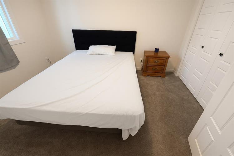 2 rooms available in shared house