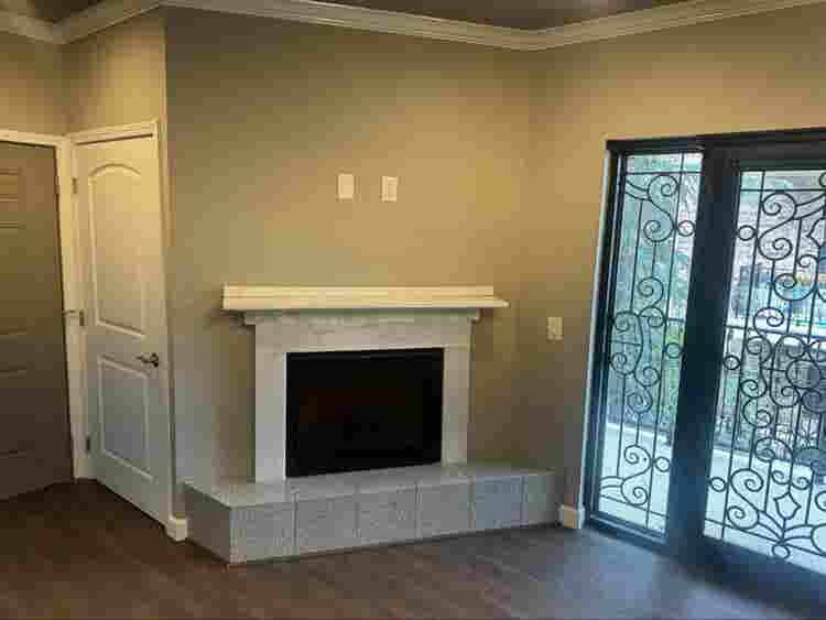 Lookin for a reliable roommate
