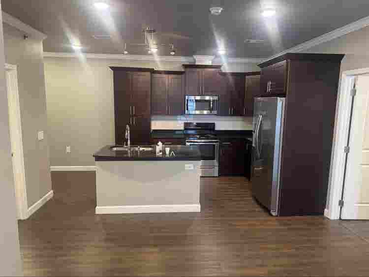 Lookin for a reliable roommate