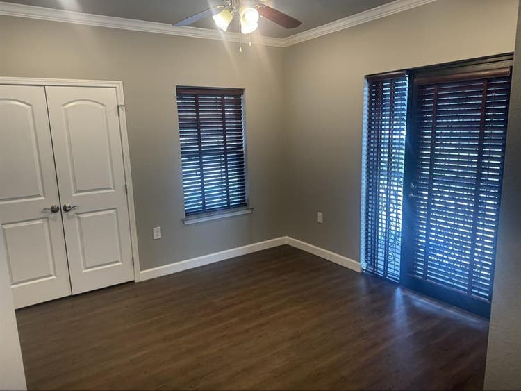 Lookin for a reliable roommate