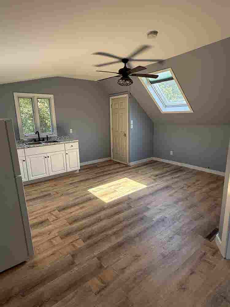 Bright, unfurnished, 1 Brm Apt