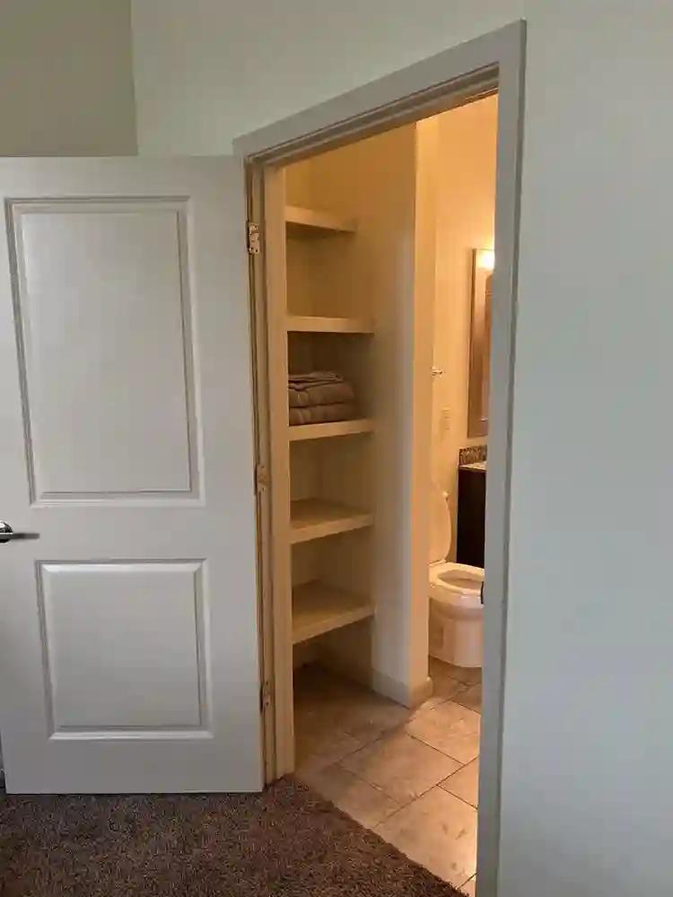 Beautiful apartment in midtown.