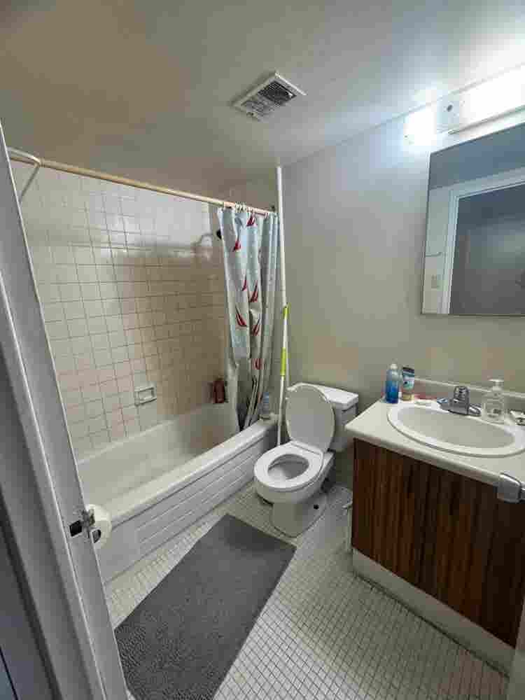 PRIVATE ROOM FOR RENT