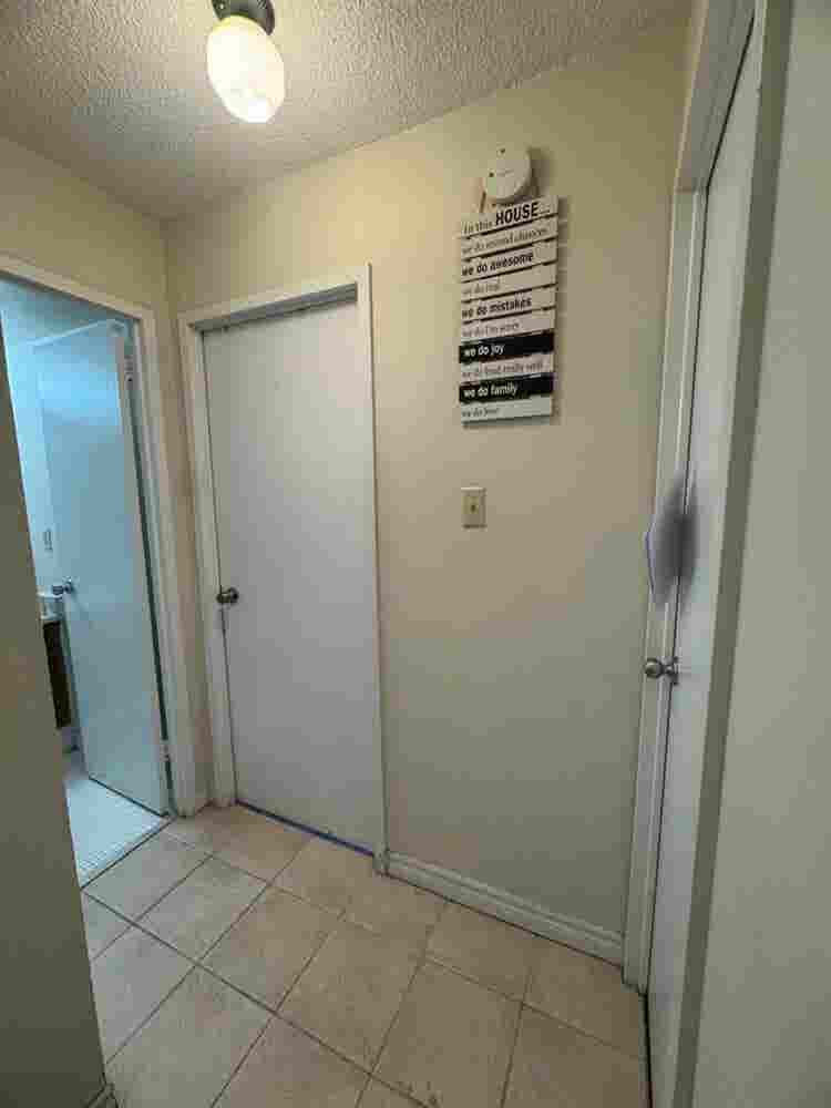 PRIVATE ROOM FOR RENT