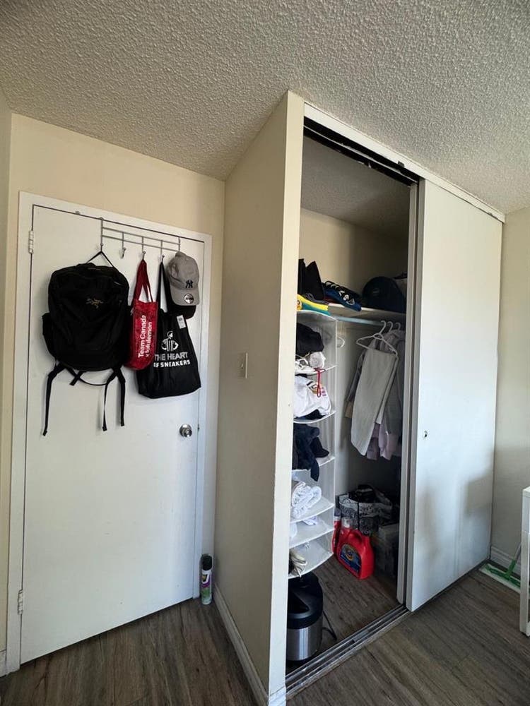 PRIVATE ROOM FOR RENT
