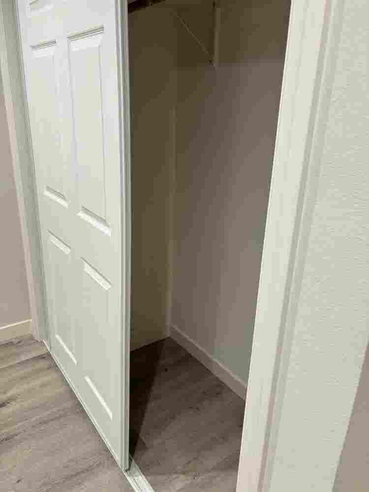 Looking for roommate in Pico Rivera