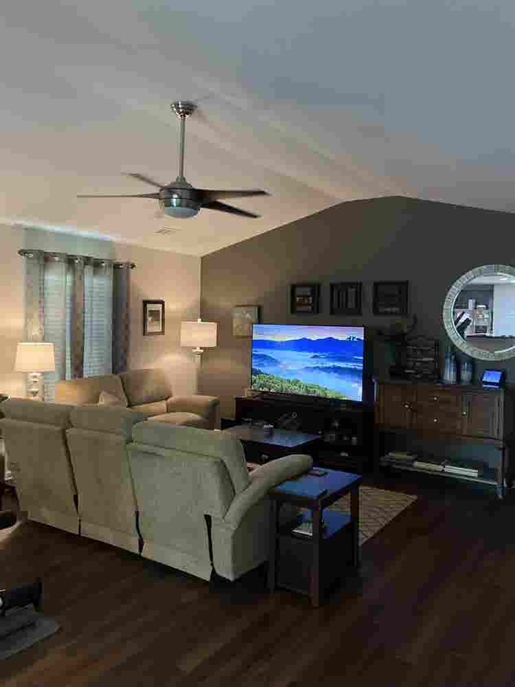 Private rooms for rent