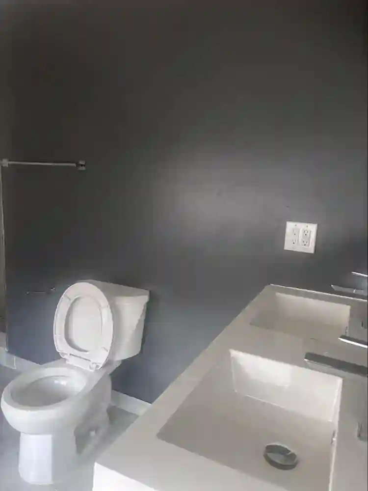 Room for working couples Midtown.