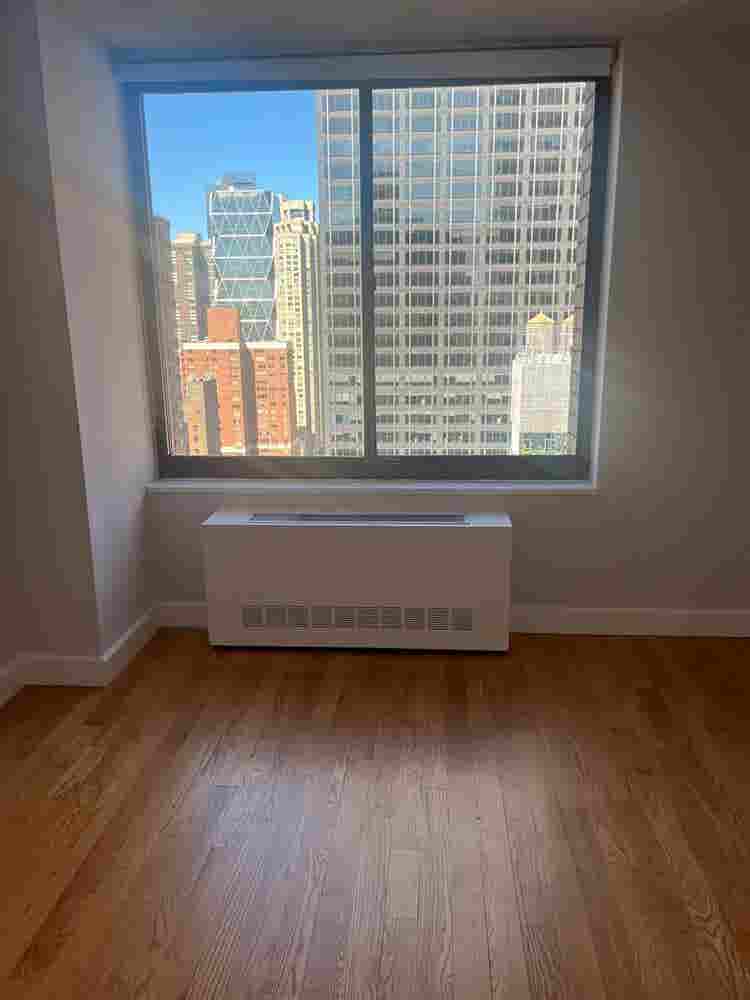 ✨Spacious Room in Midtown Luxury✨