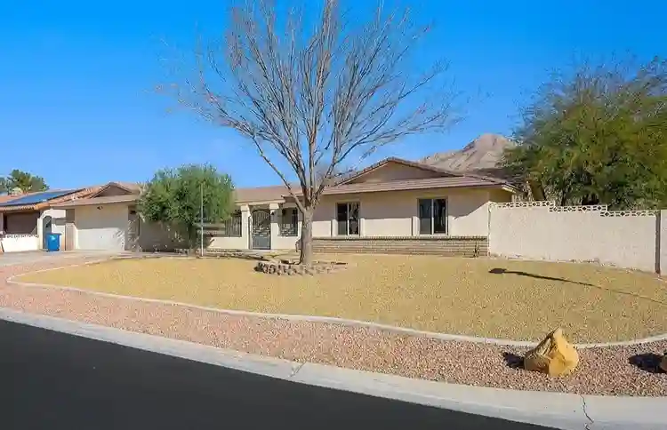 Private Spacious Room!