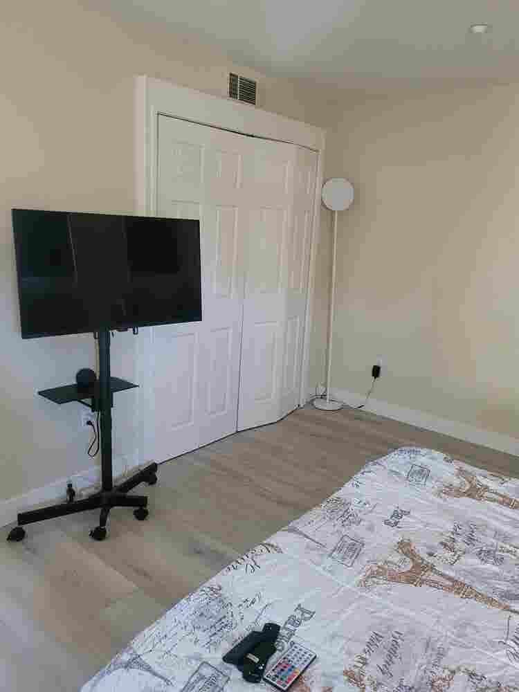 Temporary Room for Rent in Irvine