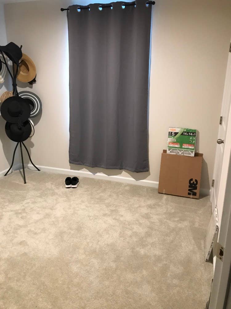 Room for rent available end of Oct