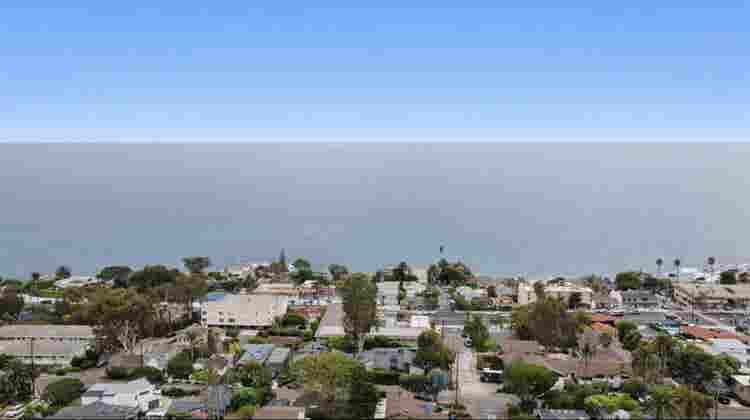 Large Private Room in Laguna Beach