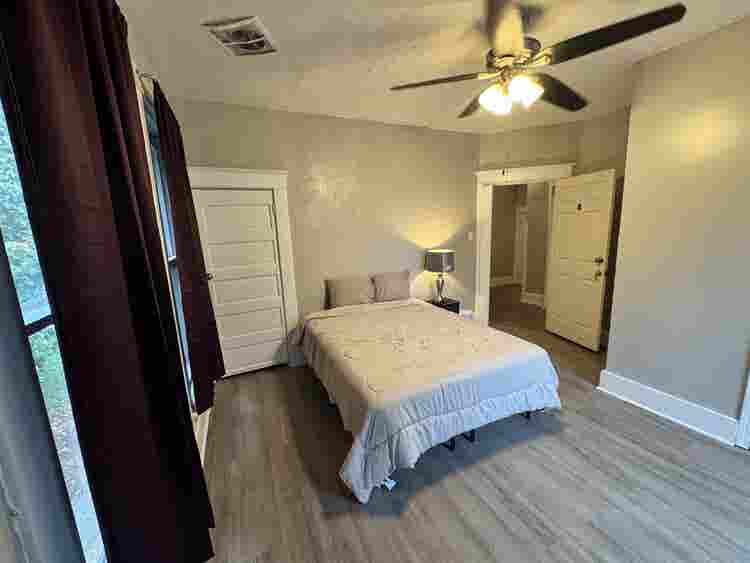 East All over Memphis Room for Rent