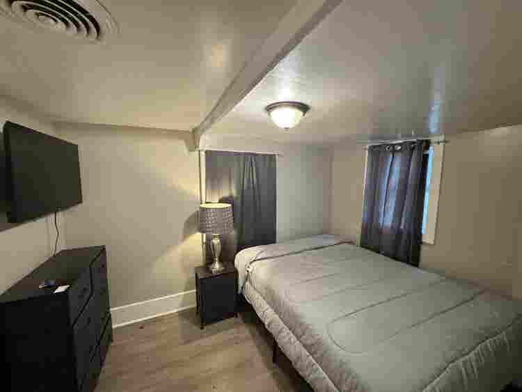 East All over Memphis Room for Rent