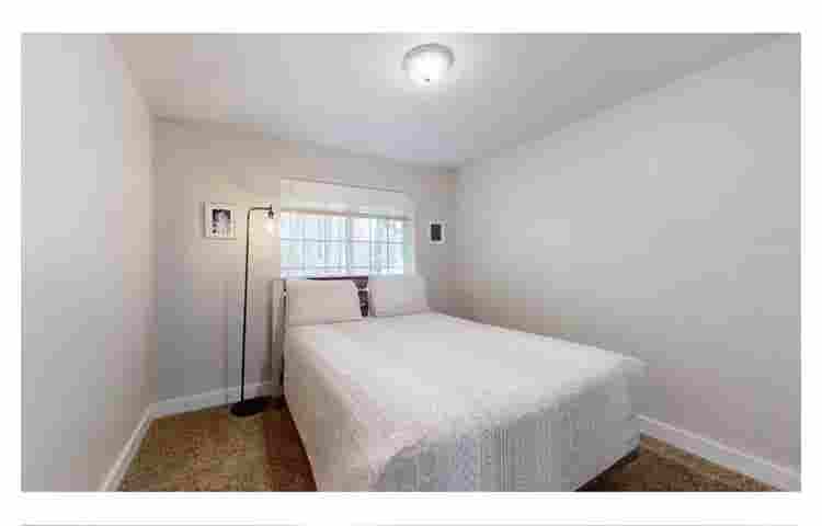 Cute room for rent in Sun River