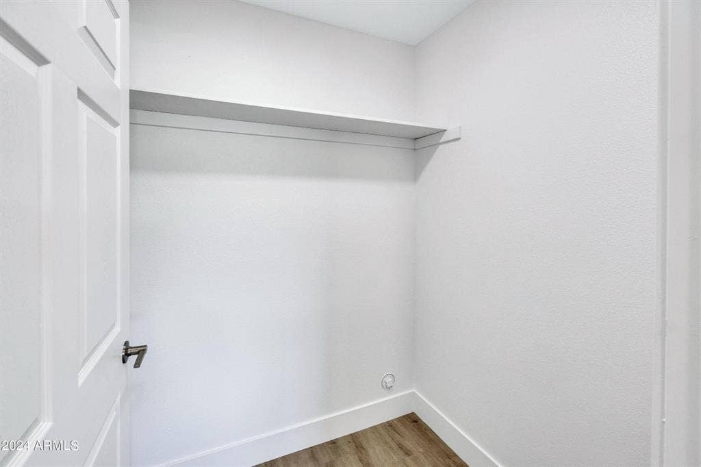 2 Rooms Available