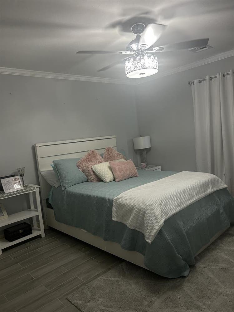 Room for rent in single family home