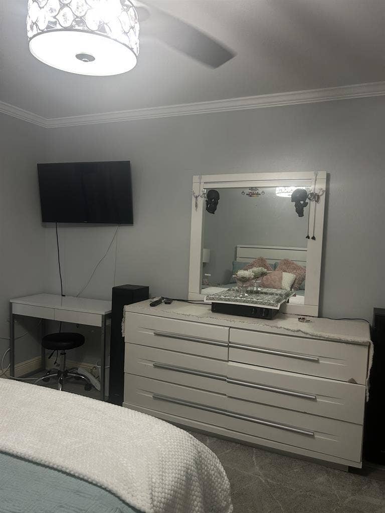 Room for rent in single family home