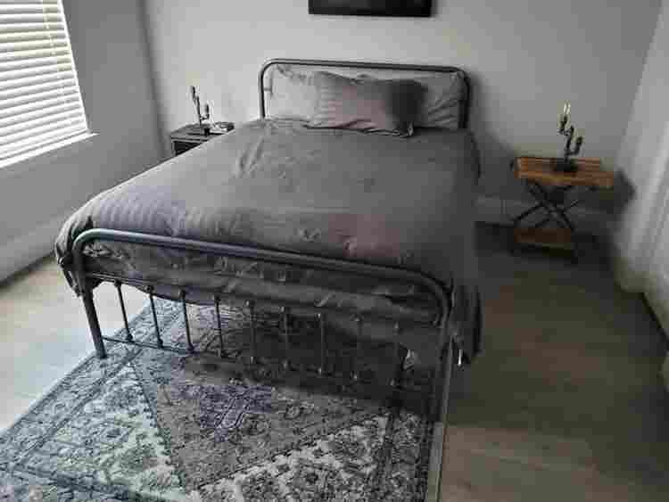 Large Luxury Room for Rent