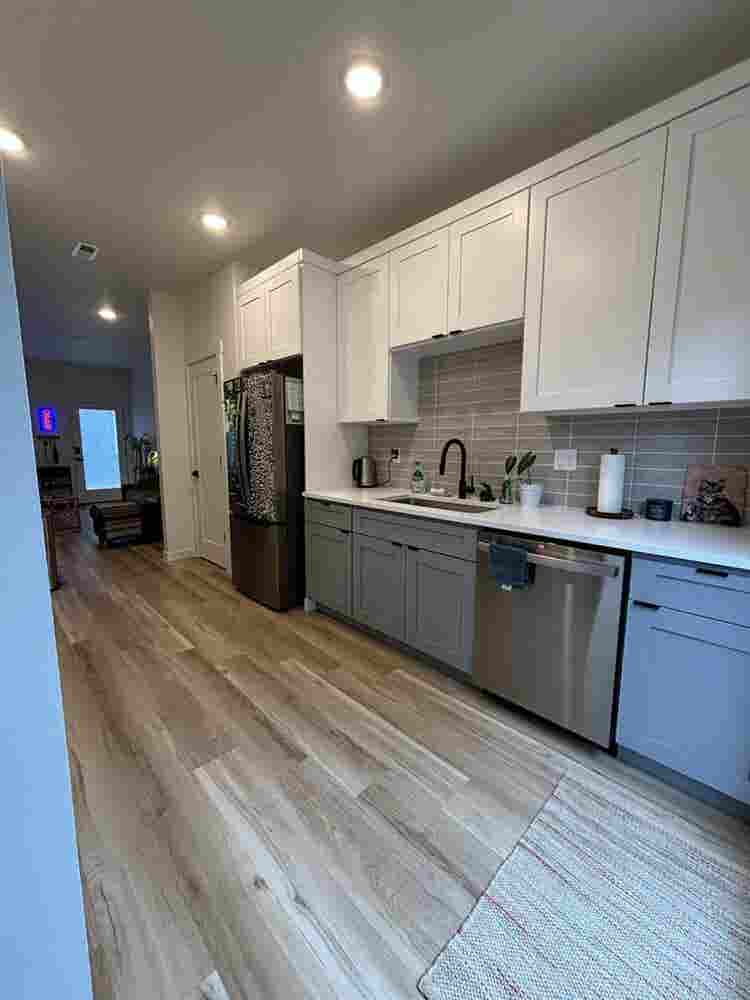 NE townhouse room for rent!