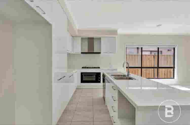2 rooms available (price per room)