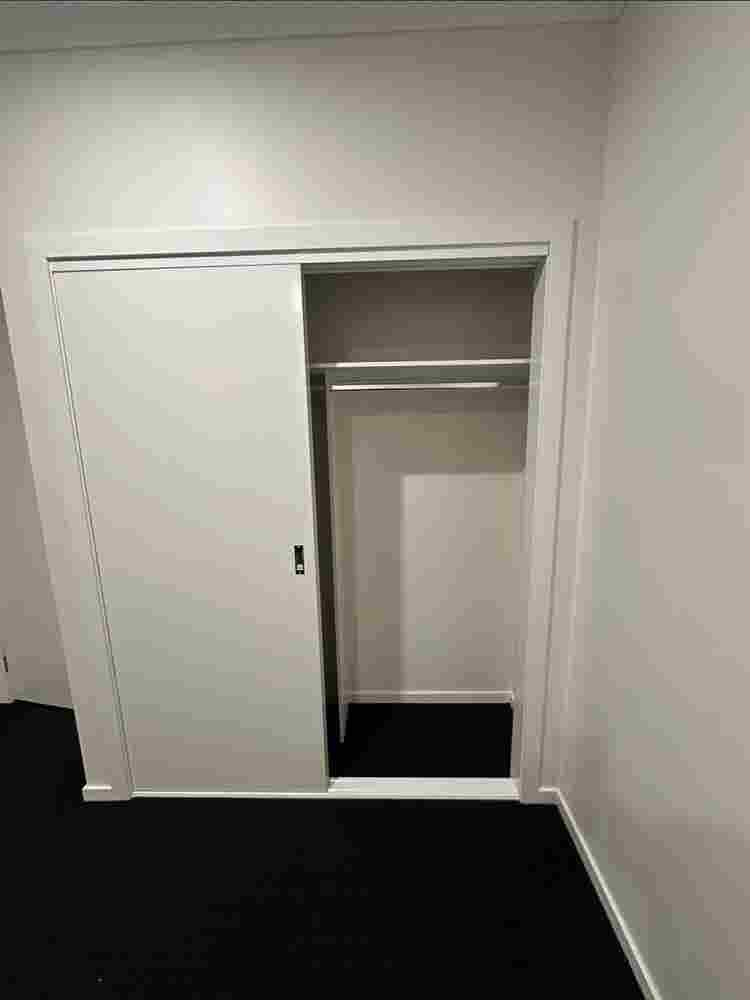 2 rooms available (price per room)