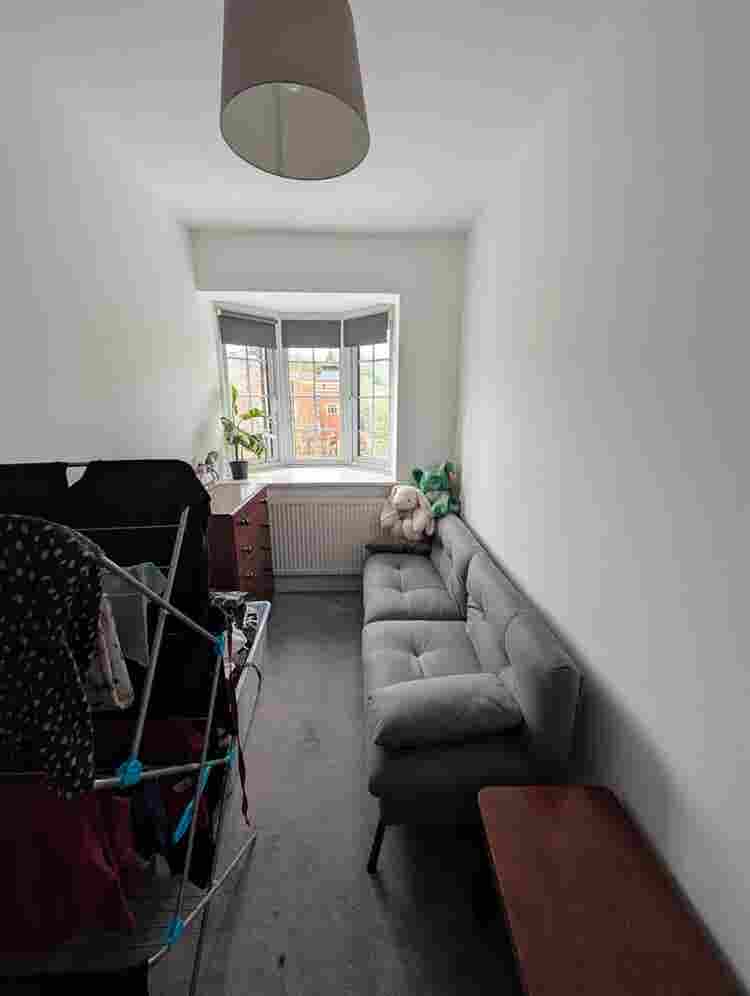 Large double room, fantastic area