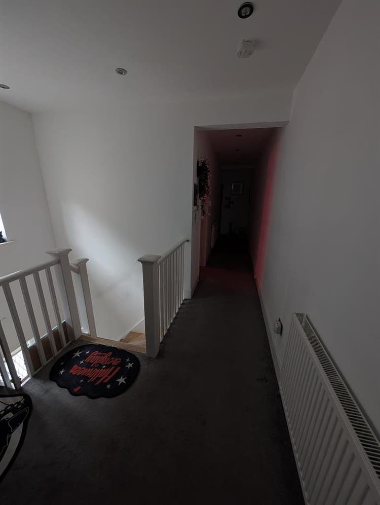 Large double room, fantastic area