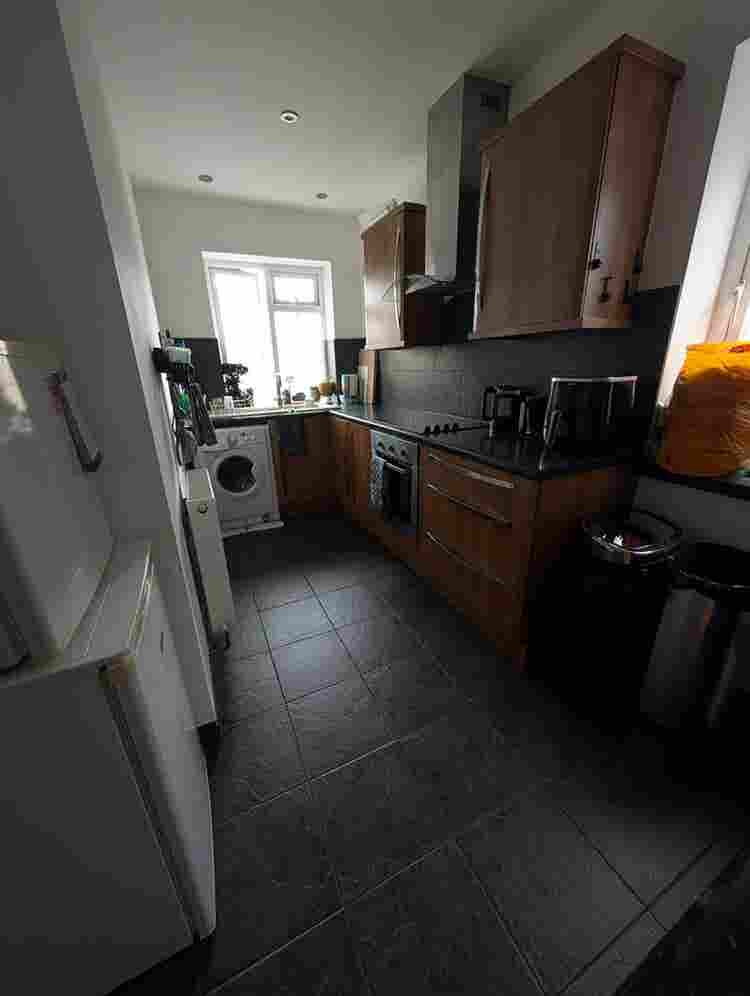 Large double room, fantastic area
