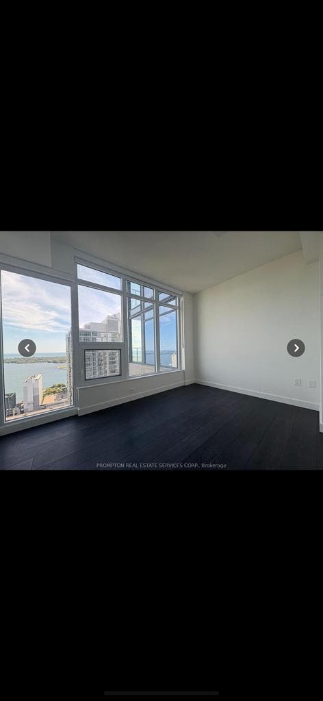 Looking for 2 roommates for 2 rooms